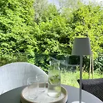 Blueberry Living - Design-apartments Am Starnberger See, & Erholung, Privatparkplatz, Nur 400 M Zum Тутцинг
